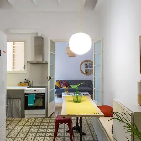 Bright And Comfy Privat bolig