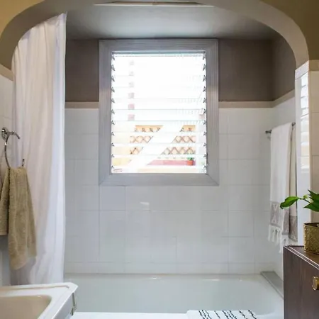 Bright And Comfy Privat bolig